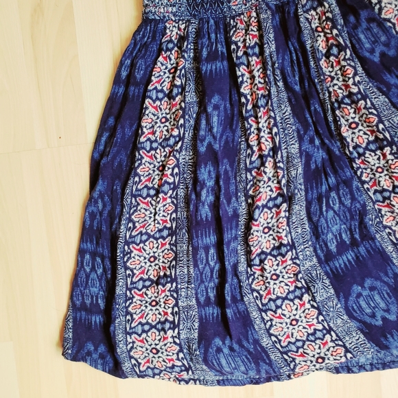 Hollister | Halter Print Midi Dress - Picture 4 of 8